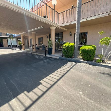 Tarpon Shores Inn Tarpon Springs Exterior photo